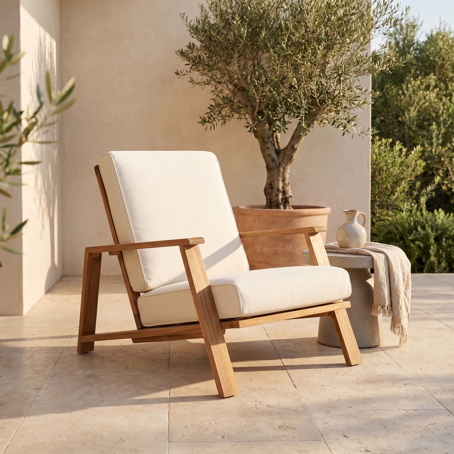 Solenne Outdoor Lounge Chair