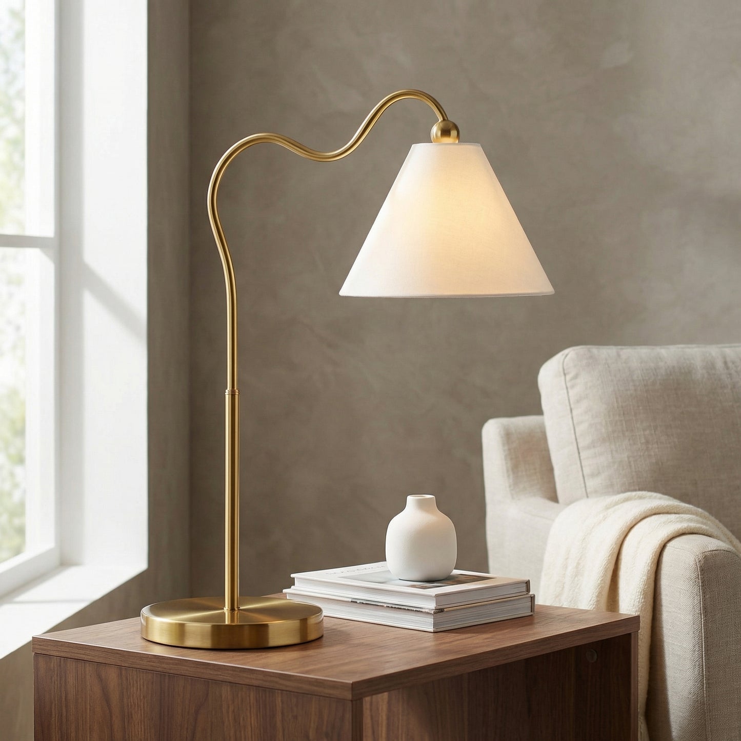 Auren Curved Brass Table Lamp